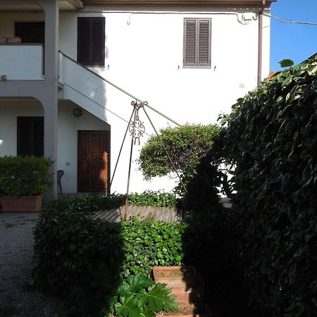 Podere Tre Cipressi Aparthotel Campiglia Marittima Exteriör bild