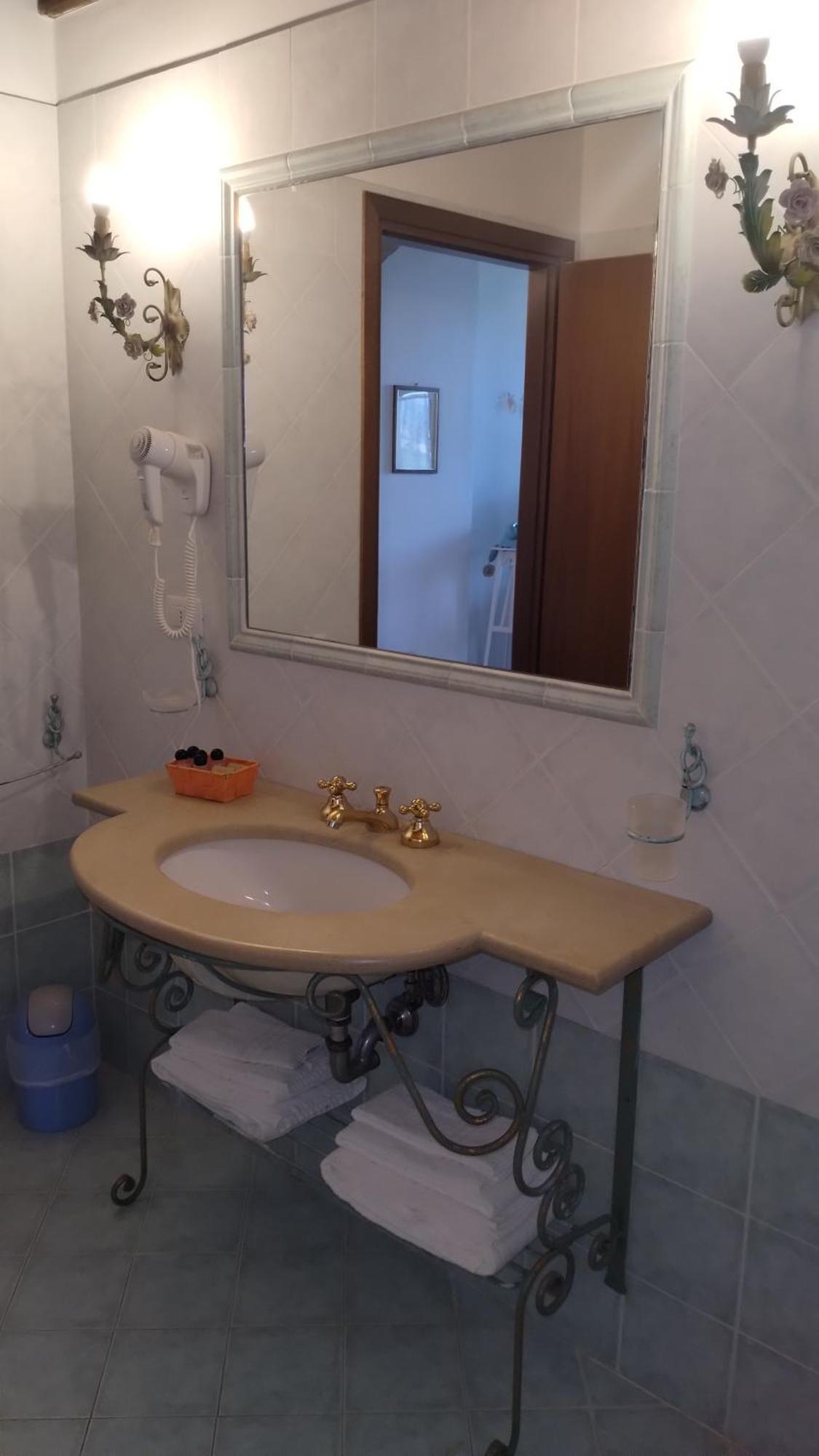 Podere Tre Cipressi Aparthotel Campiglia Marittima Exteriör bild