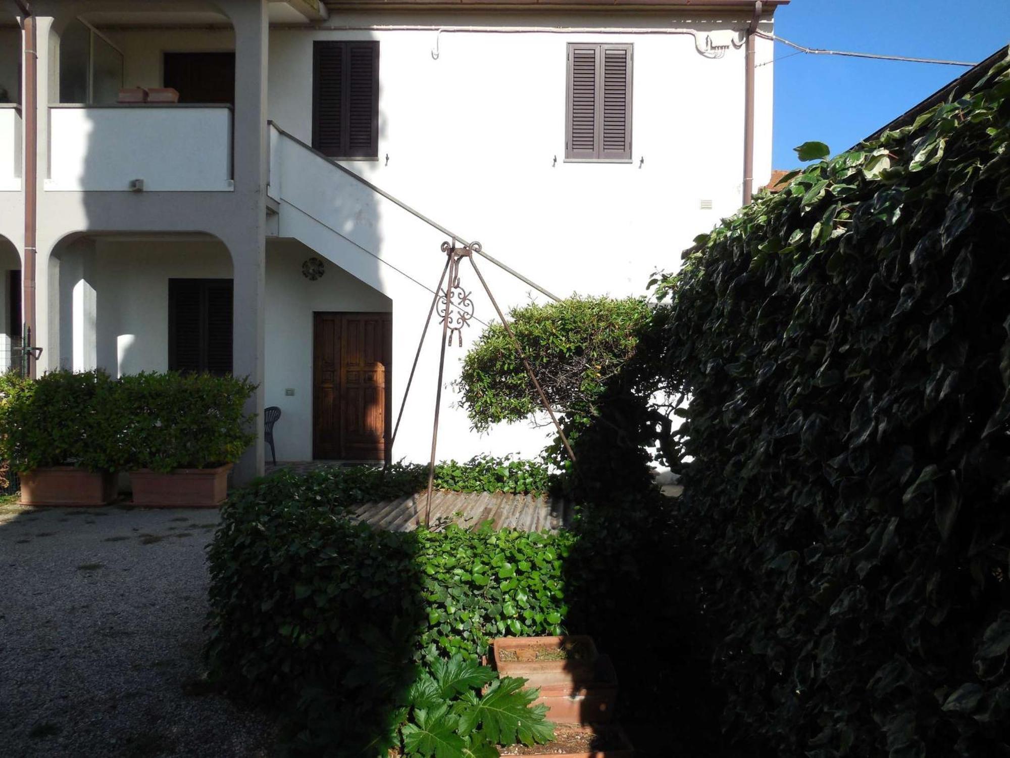 Podere Tre Cipressi Aparthotel Campiglia Marittima Exteriör bild