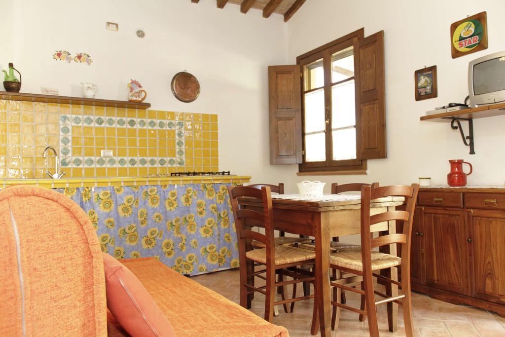 Podere Tre Cipressi Aparthotel Campiglia Marittima Exteriör bild