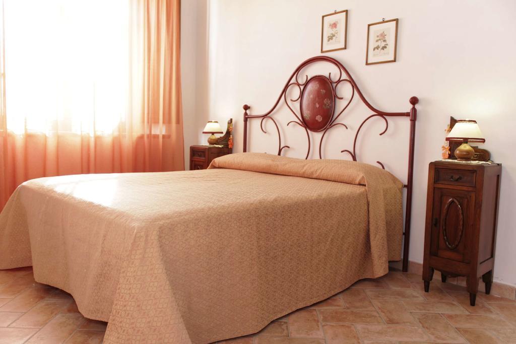 Podere Tre Cipressi Aparthotel Campiglia Marittima Exteriör bild
