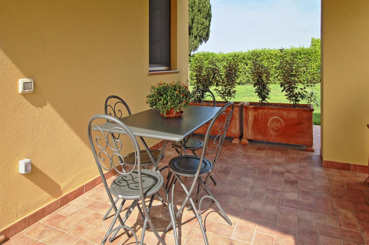 Podere Tre Cipressi Aparthotel Campiglia Marittima Exteriör bild