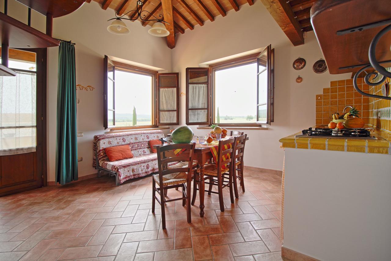Podere Tre Cipressi Aparthotel Campiglia Marittima Exteriör bild