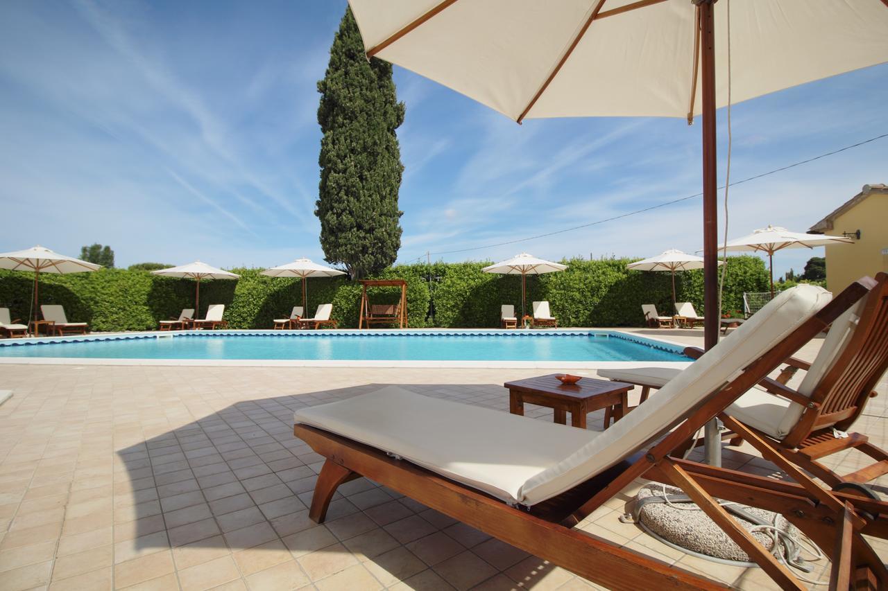 Podere Tre Cipressi Aparthotel Campiglia Marittima Exteriör bild