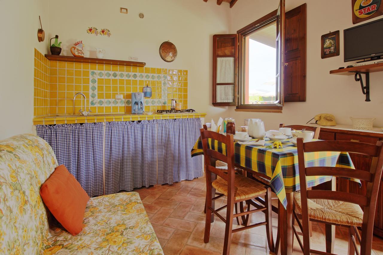 Podere Tre Cipressi Aparthotel Campiglia Marittima Exteriör bild